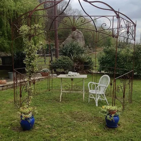 Antico Casale Bed & Breakfast *