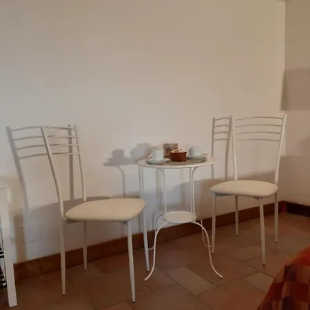 Couette-café Antico Casale - L'essenza Di Un Posto Incantato *
